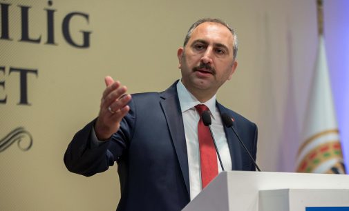 Adalet Bakanı Gül açıkladı: Finans mahkemeleri kuruluyor