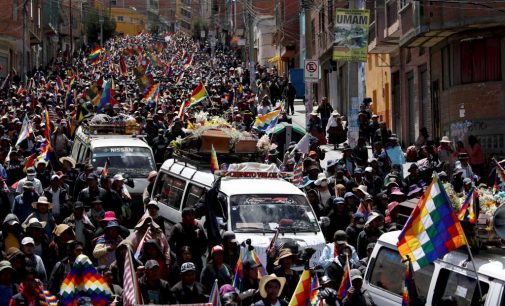 Bolivya’da darbe karşıtlarına polis saldırısı