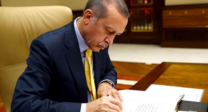 Erdoğan beş rektör atadı: Sınıf arkadaşı, MHP milletvekili, mini etek yasakçısı…