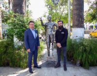Bodrum Belediyesi’ne Neslican heykeli dikildi