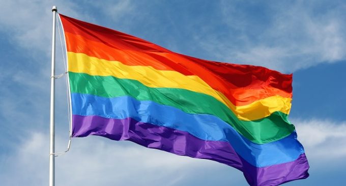Almanya ‘eşcinsellik onarım terapisini’ yasaklıyor: Çünkü hastalık değil…