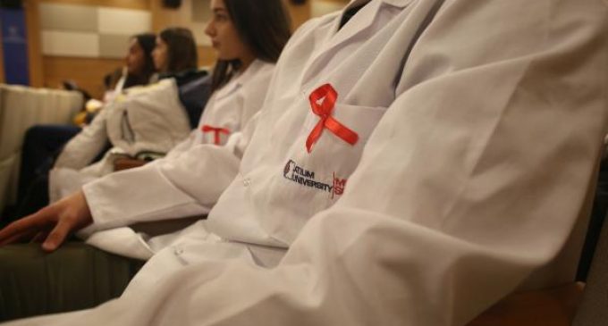 ‘HIV dünyada azalma eğiliminde, Türkiye’de ise artış var’