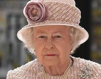 İngiltere Kraliçesi, dolgun maaşla sosyal medya sorumlusu arıyor