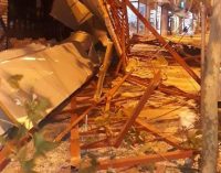 Manisa’da şiddetli rüzgar, çatı uçurdu