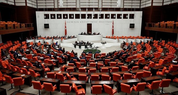 Büyükşehirleri kaybeden AKP’den belediyelerin imar yetkisine kısıtlama