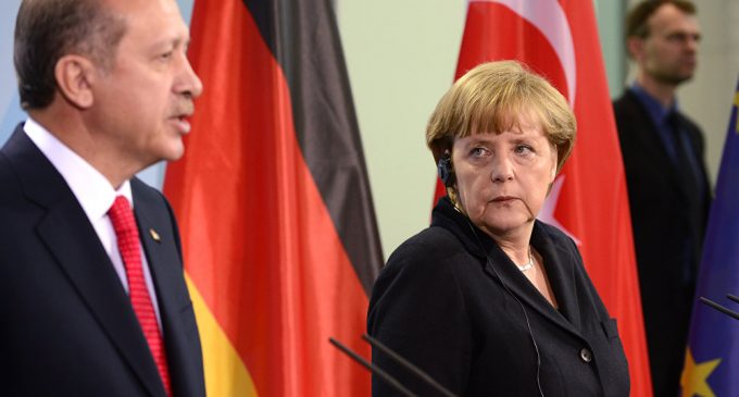 Almanya Başbakanı Merkel Türkiye’ye geliyor