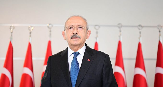Kılıçdaroğlu: Türk milletinin yazdığı tarihi, kürsülerde bayrak yırtma densizliği ile silemezsiniz