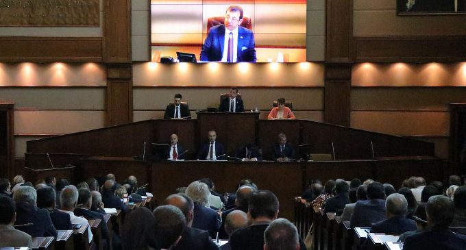 AKP’li ve MHP’li meclis üyelerinin İmamoğlu inadı beş milyarlık değer kaybına neden oldu
