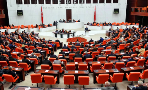 AKP’liler teklifi vermişti: 16 yıllık Bankacılık Kanunu değişti