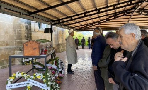 Kıbrıs’ta cenazeler karıştı, Bakanın dayısını İngiliz mezarlığına defnettiler!