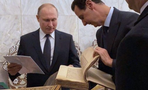 Putin, Türkiye ziyareti öncesi Esad’la birlikte Emevi Camii’ni ziyaret etti