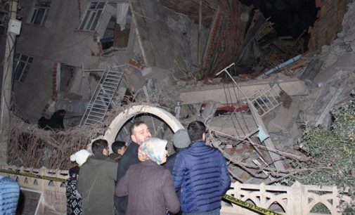 Türkiye’de son 100 yılda en az 80 bin kişi depremlerde yaşamını yitirdi