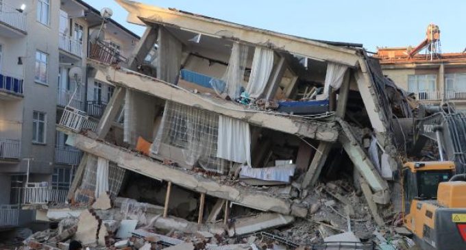 Belediye Başkanı duyurdu: Depremin vurduğu Elazığ’da su üç ay boyunca ücretsiz