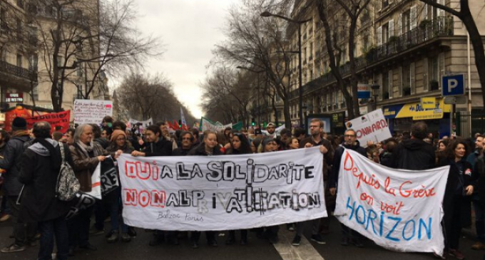 Fransa’da emekçiler sokakta: Emeklilik reformuna tepkiler büyüyor