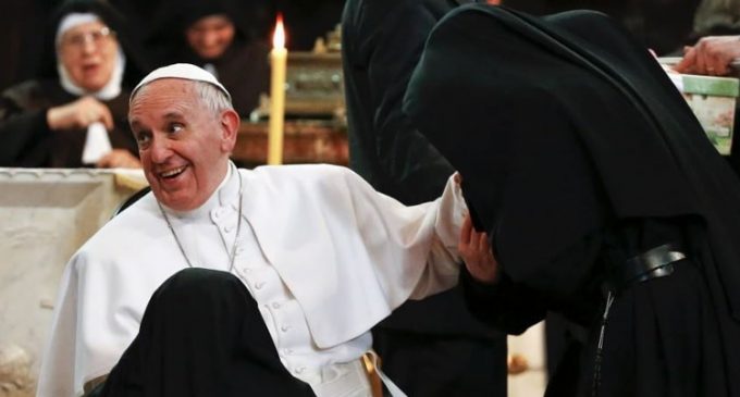Papa, Vatikan Devlet Sekreterliği’ne ilk kez kadın yönetici atadı