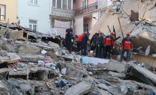 Depremle ilgili paylaşım yapan 67 sosyal medya hesabı incelemeye alındı