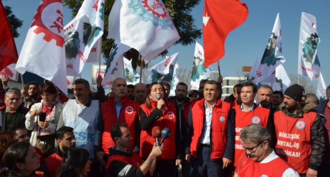 Arzu Çerkezoğlu’ndan İzmir’deki işçi kıyımına tepki: Gerekirse Türkiye’yi buraya yığarız