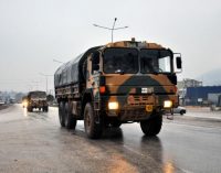 400 araçlık Türkiye askeri konvoyu Suriye’ye geçiş yaptı