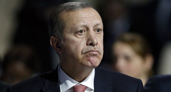 Erdoğan, “Yürekleri yetse Cumhurbaşkanı da istifa etsin diyecekler” demişti: ‘Cumhurbaşkanıİstifa’ etiketi TT oldu