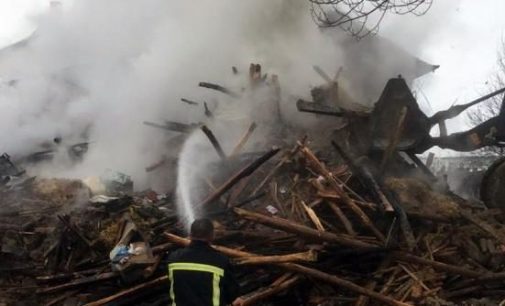 Kerpiç evde yangın çıktı, üç çocuk yaşamını yitirdi