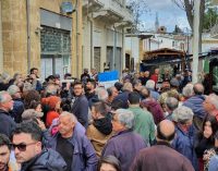 Kıbrıs’ta kapıların kapatılması Yeşil Hat’ta protesto edildi: Kıbrıs’ta barış engellenemez