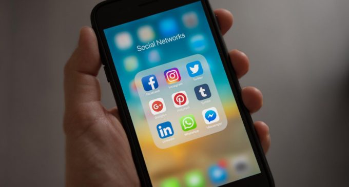 ‘Sosyal medya fişlemesi’ öngören düzenleme torba yasadan çıkarıldı