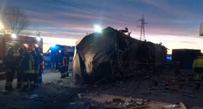 İtalya’da hızlı trenin iki vagonu devrildi: İki demir yolu işçisi yaşamını yitirdi