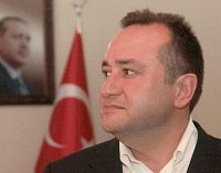 AKP’li Ağar: Bu ülke ‘Başım açık, beni enkazdan çıkarmayın’ diyen teyzelerin imanıyla korunuyor