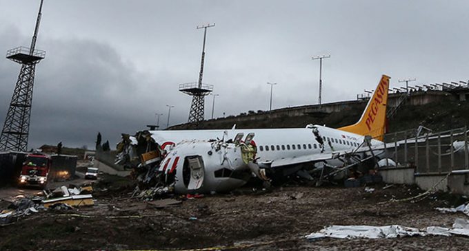 Uçak kazasındaki yardımcı pilot: Kule ‘Pas geçin, inmeyin’ talimatı vermedi