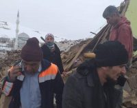 İran’da 5.9’luk deprem: Van’da 7 kişi yaşamını yitirdi, enkaz altında kalanlar var