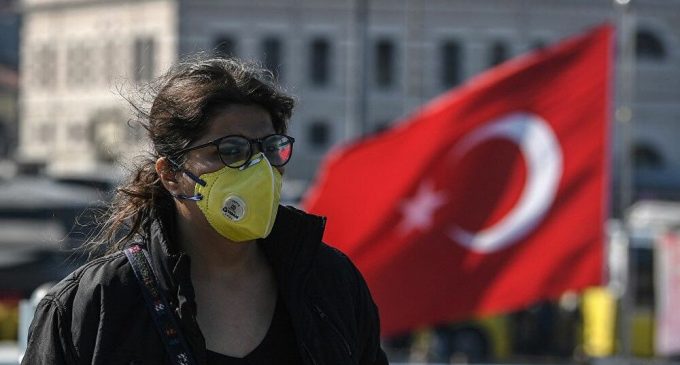 Türkiye’de koronavirüs: Can kaybı 108’e, vaka sayısı 7 bin 402’ye yükseldi