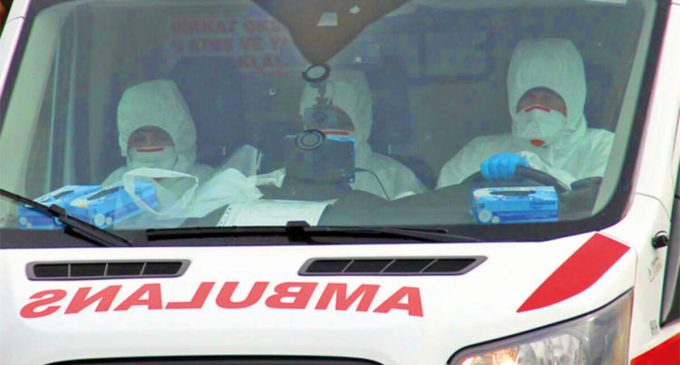 Sağlık Bakanlığı’ndan yeni virüs tedbiri: Ambulanslara refakatçi alınmayacak