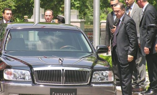 Hediye edilmişti, onu da sattı: Erdoğan, limuzinini 41 bin 500 TL’ye elden çıkardı