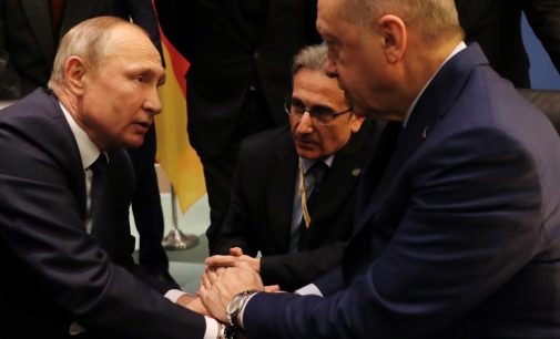 Putin: Erdoğan’la sık sık fikir ayrılığına düşüyoruz ancak o sözlerini tutan biri