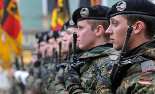 Alman ordusu, koronavirüs salgını nedeniyle sokağa çıkıyor
