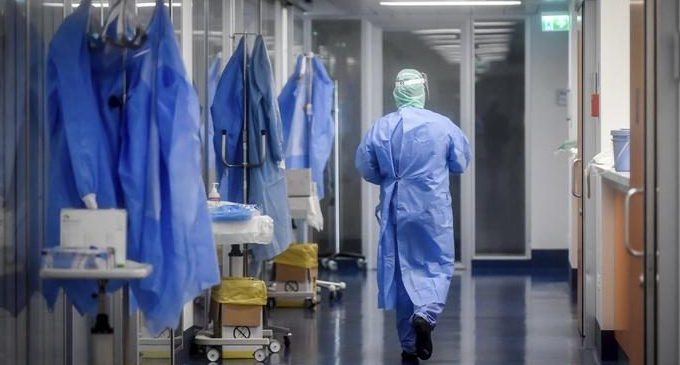 Bir hekim daha koronavirüsten yaşamını yitirdi