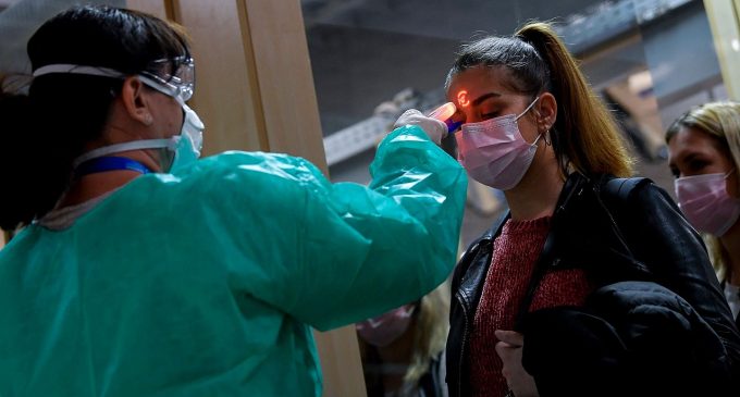 İspanya sağlık çalışanlarını koruyamadı: 12 binden fazla sağlıkçı koronavirüse yakalandı