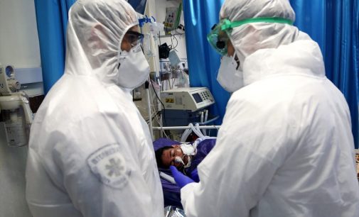 İran tehlikeyi önleyemiyor: Karantina merkezinin başhekimi de koronavirüse yakalandı