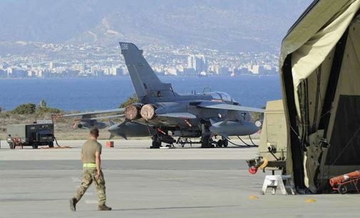 Kıbrıs’taki İngiliz askeri üssünde iki personelde koronavirüs tespit edildi