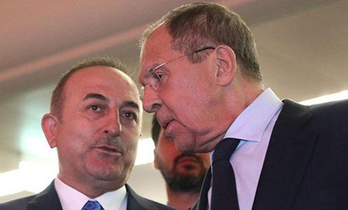 Bakan Çavuşoğlu, Rus mevkidaşı Lavrov ile Katar’da görüştü