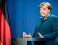 Merkel: Türkiye’ye olası silah ambargosu NATO bağlamında tartışılmalı