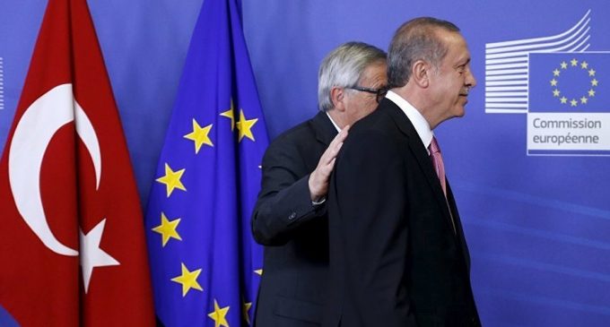 Times: Erdoğan sığınmacı akınını durdurmak için AB’den daha fazla para istiyor