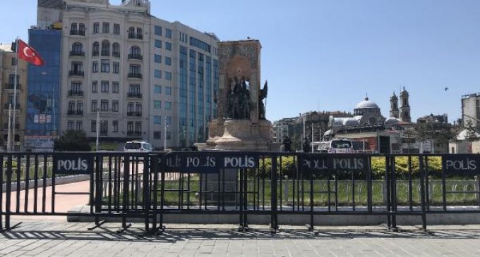 1 Mayıs öncesi Taksim Meydanı ve Gezi Parkı demir bariyerlerle kapatıldı