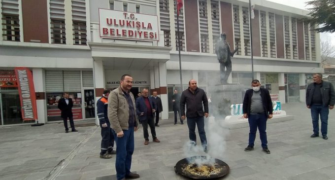 AKP’li belediyeden halka çağrı: Tütsü yakarak virüsü defnedeceğiz