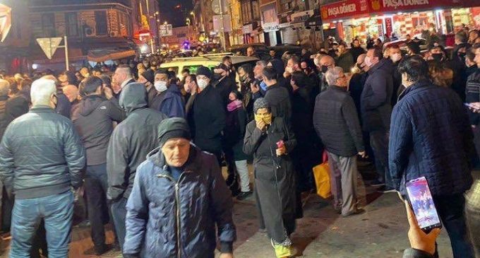 AKP’nin koronavirüs salgınını yönetme şekli: Uzun market kuyruklarında tekme tokat kavga