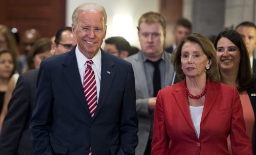 ABD Temsilciler Meclisi Başkanı Pelosi, başkanlık yarışında Joe Biden’ı destekleyeceklerini ilan etti