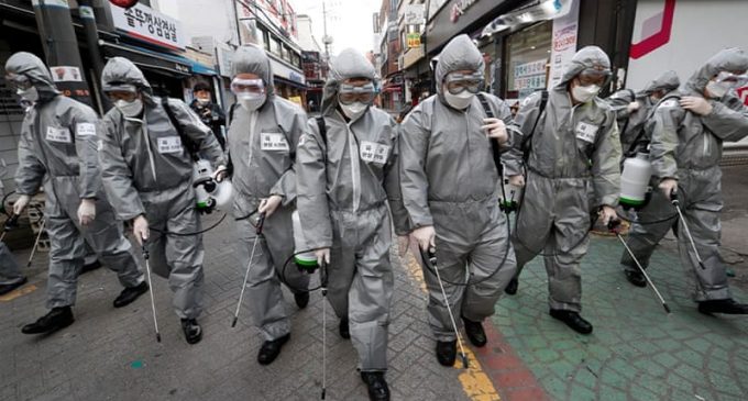 Koronavirüs ile mücadelede örnek gösterilen Güney Kore’de 50 gün sonra ürküten artış