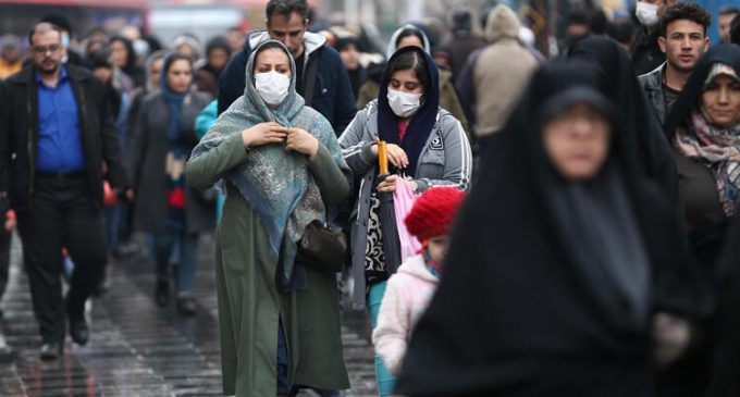 İran’da koronavirüs kaynaklı can kaybı 4 bin 700’ü aştı