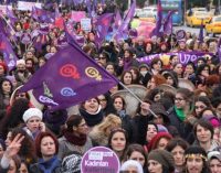 İzmir’de şiddet gören kadınlar için geçici misafirhaneler açılacak