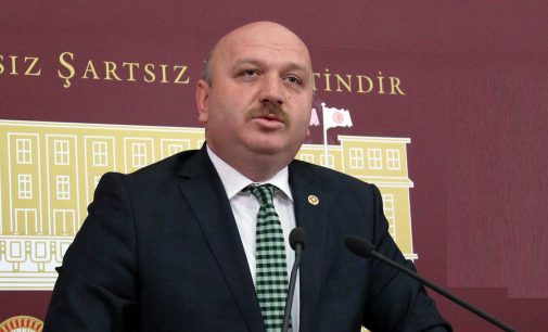 AKP’li milletvekili sosyal medyada kendisini överken yakalandı: ‘Çok doğru başkanım’
